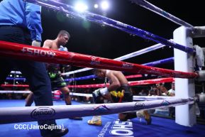 Velada de Boxeo Regreso a Casa en el Polideportivo Alexis Arguello