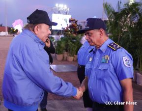Conmemoración de los 45 años de fundación de la Policía Nacional y el Ministerio del Interior