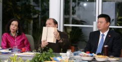 Daniel y Rosario se reúnen con presidente de HKND, señor Wang Jing