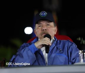 Desfile Policial “Unidad, Fuerza y Victorias” en la Avenida de Bolívar a Chávez