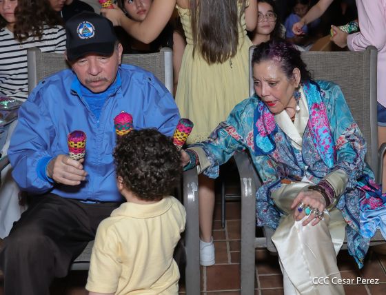 Copresidentes de Nicaragua, comandante Daniel Ortega y Compañera Rosario Murillo celebran la Purísima 