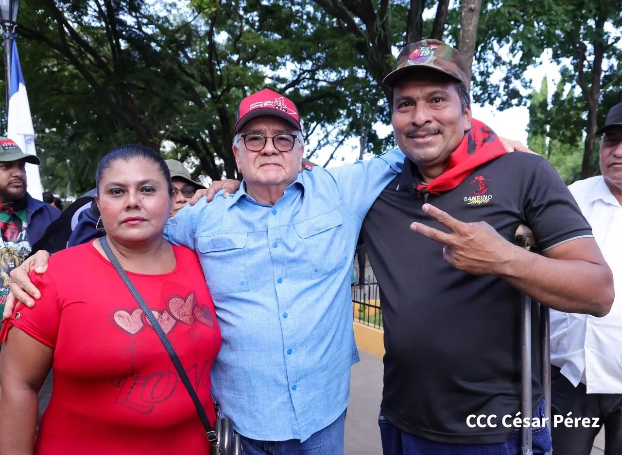 Multitudinaria caminata recuerda la histórica toma del Fortín de Acosasco en León