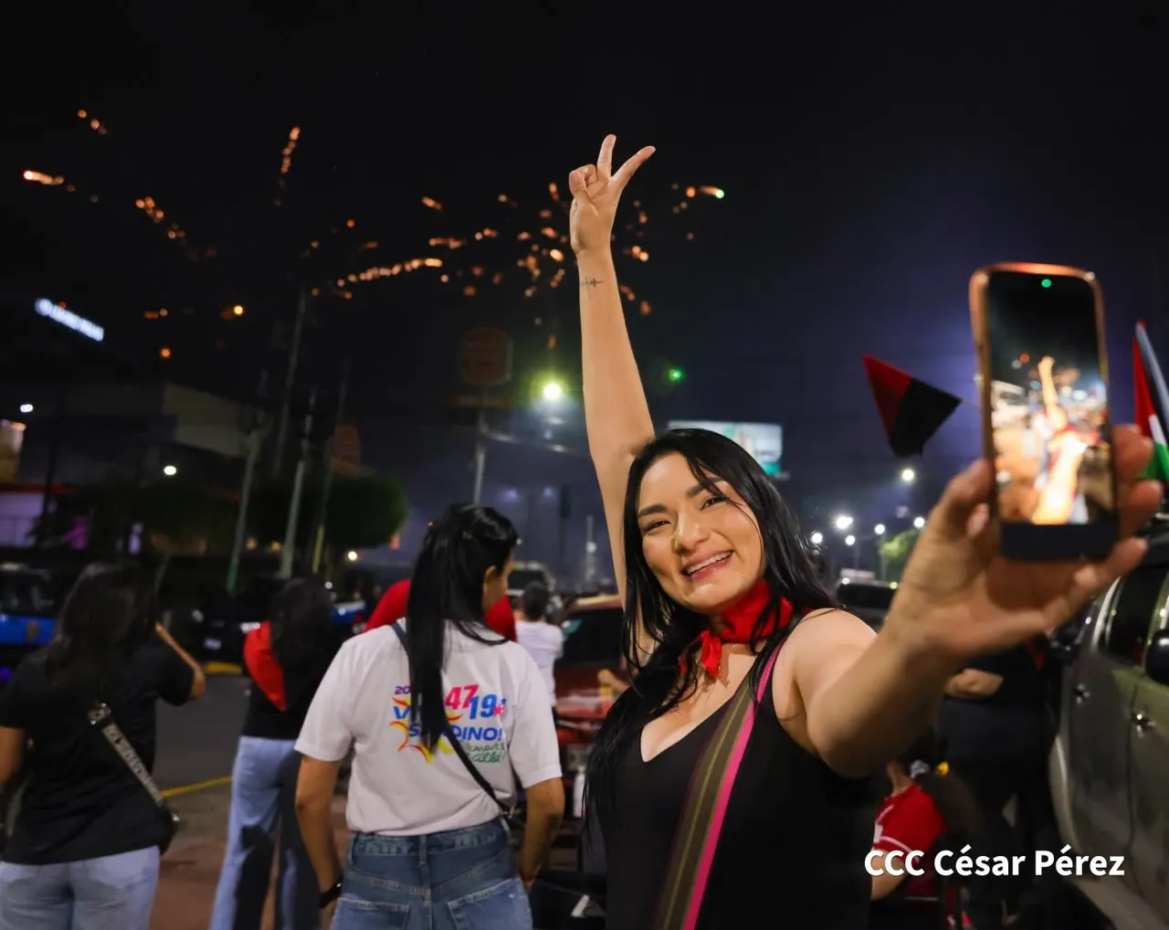 Familias protagonizan vigilias por el 47.° aniversario de la Revolución