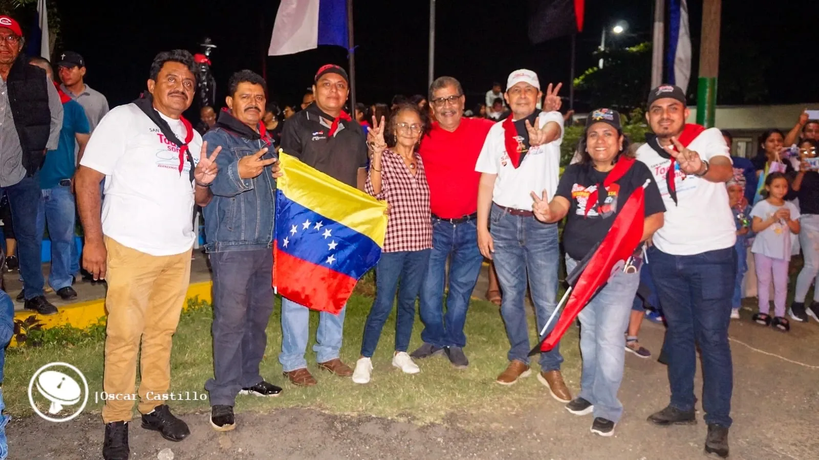 Familias protagonizan vigilias por el 47.° aniversario de la Revolución
