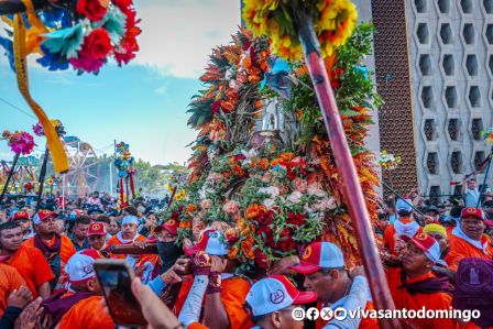 Santo Domingo de Guzmán regresa a su morada en Las Sierritas