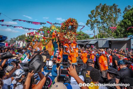 Santo Domingo de Guzmán regresa a su morada en Las Sierritas