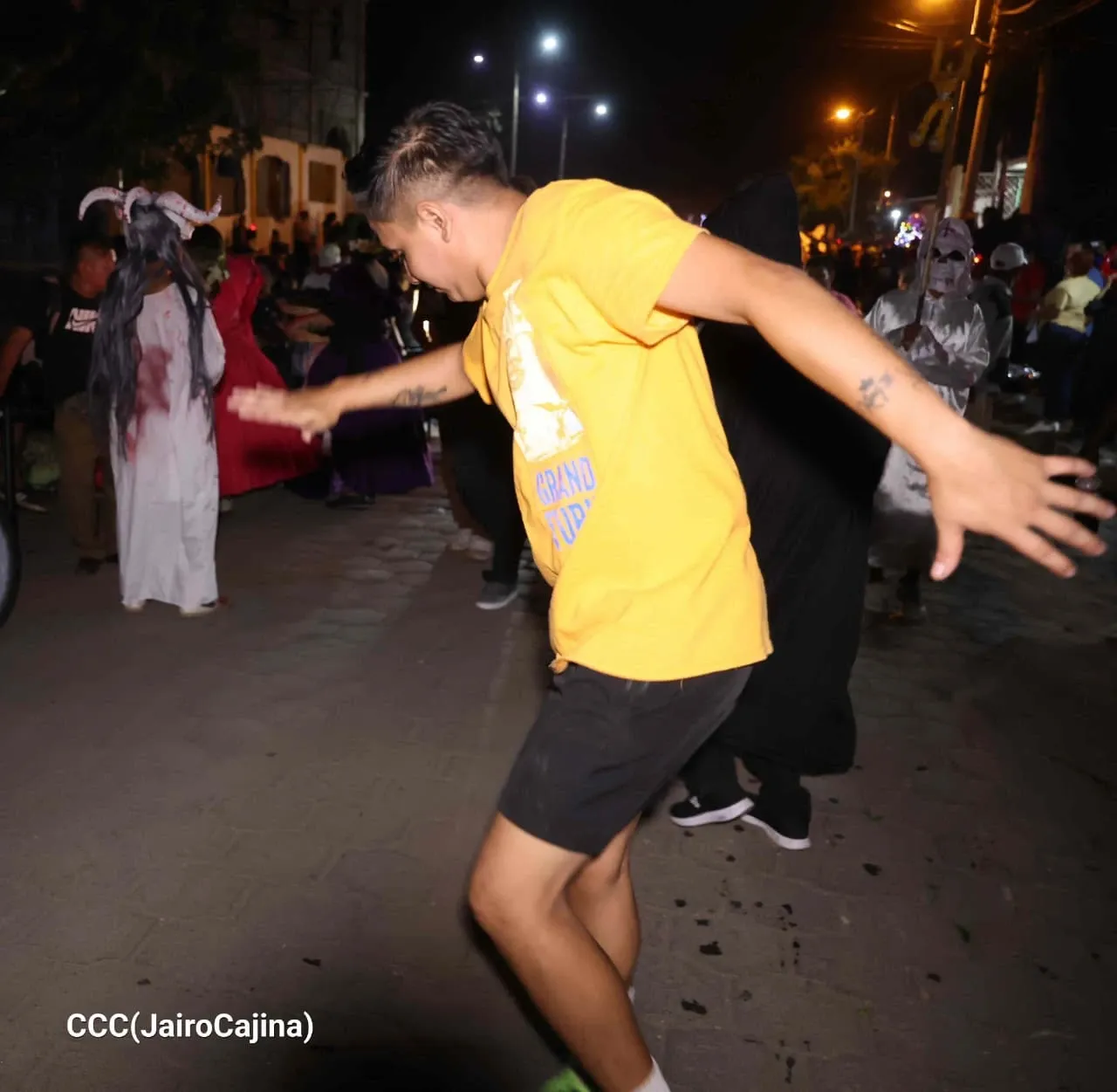 Los Agüizotes recorren Masaya en una noche de cultura y tradición