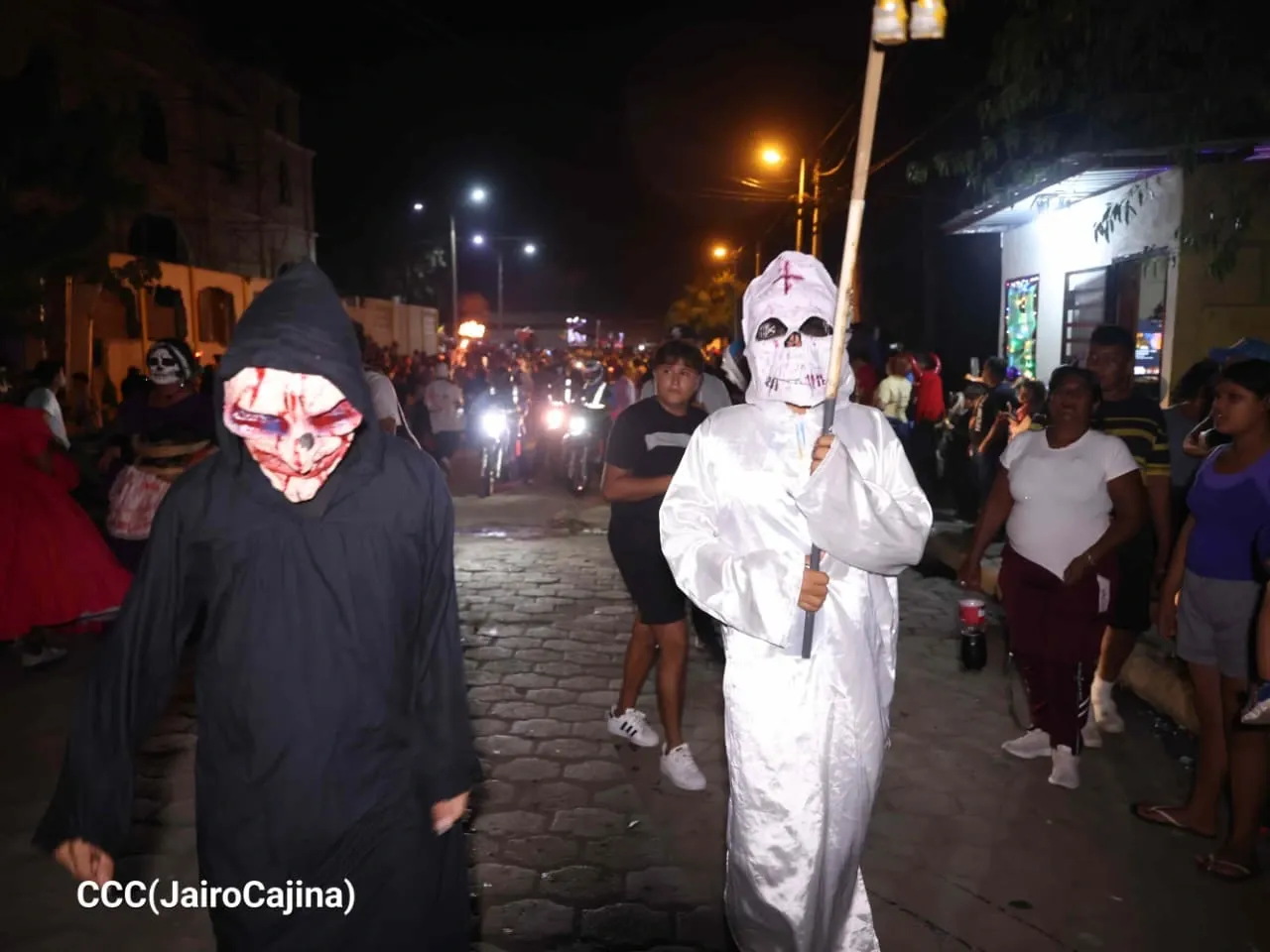 Los Agüizotes recorren Masaya en una noche de cultura y tradición