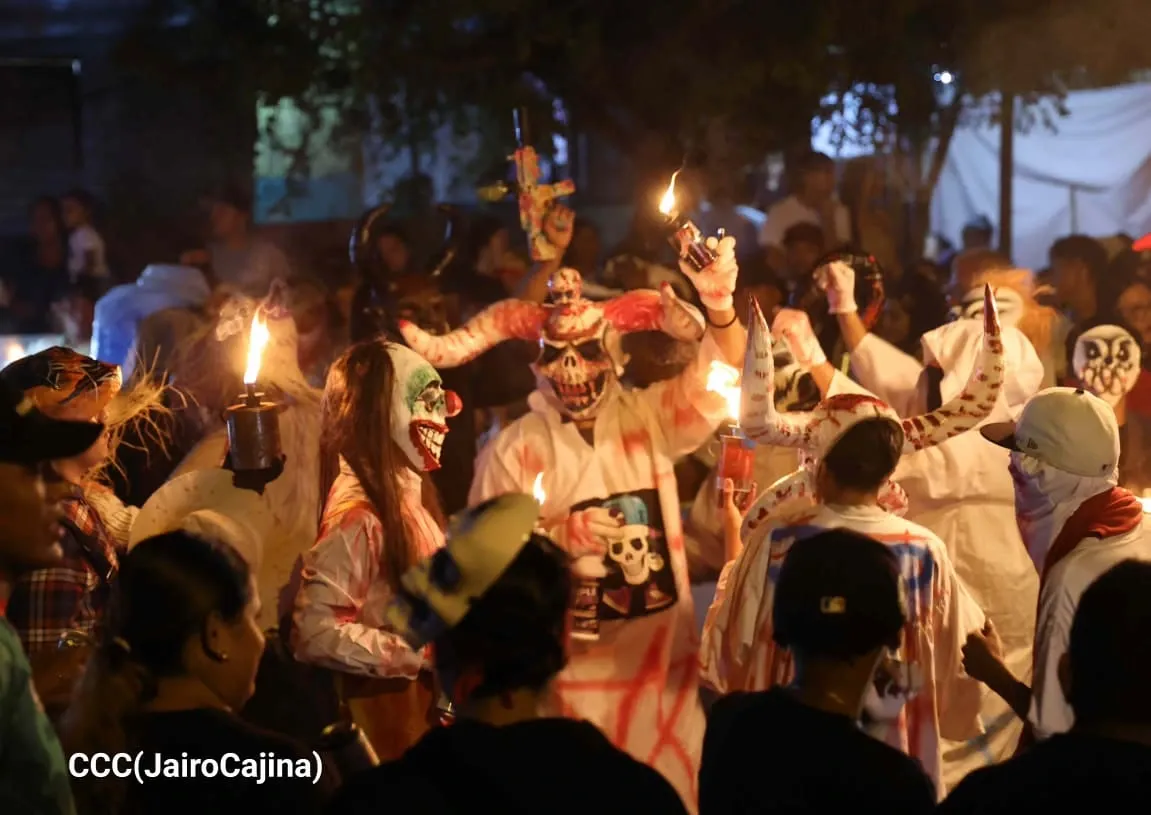 Los Agüizotes recorren Masaya en una noche de cultura y tradición