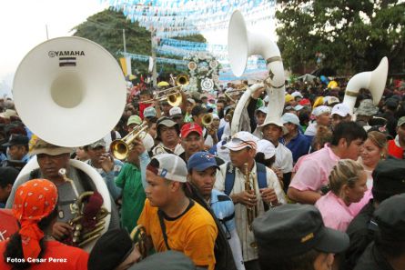 Fiestas de Santo Domingo concluyen con regreso de la milagrosa imagen a Las Sierritas