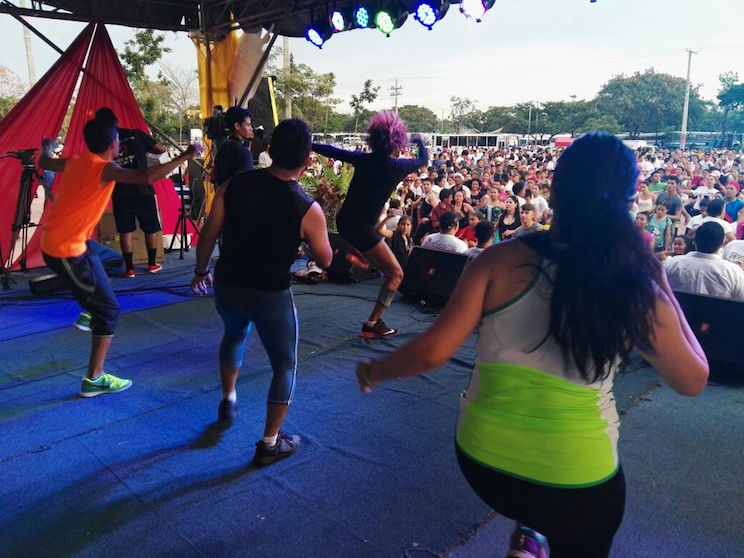 Miles participaron en zumbatón y concierto para celebrar aniversario de la JS19 de Julio