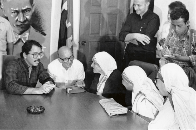 Comandante Daniel Ortega y Madre Teresa de Calcuta