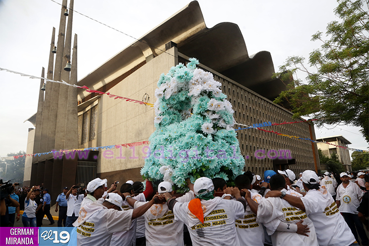 Santo Domingo llega a Managua en medio del júbilo de sus devotos