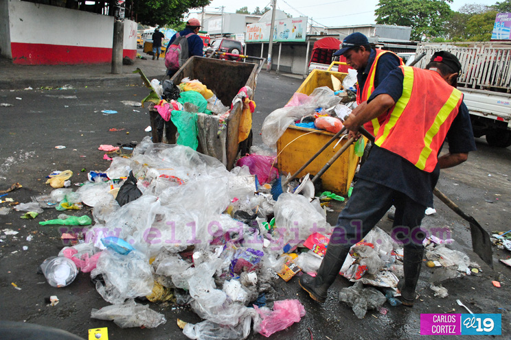 Continúa la guerra contra la basura en los mercados de Managua