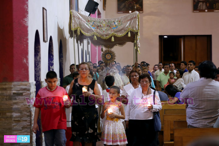 Presentan ante el Santísimo a Betzael Orozco Flores