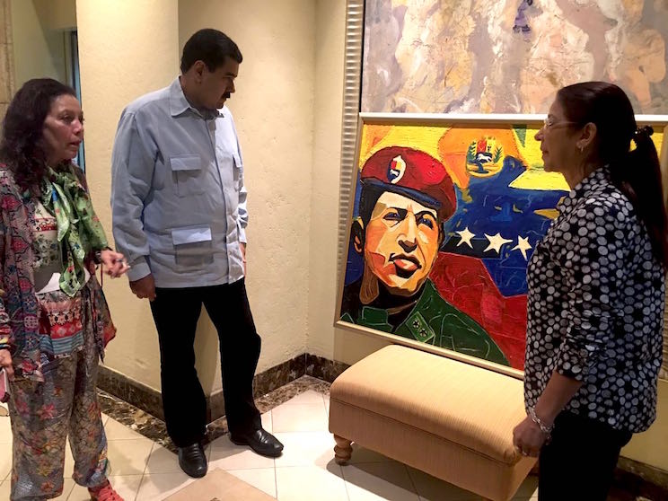 Daniel y Rosario sostienen encuentro con el Presidente Nicolás Maduro