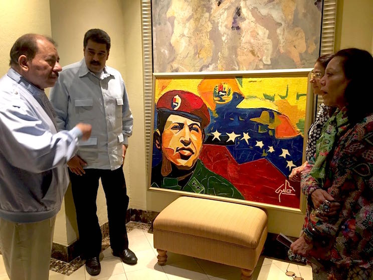 Daniel y Rosario sostienen encuentro con el Presidente Nicolás Maduro
