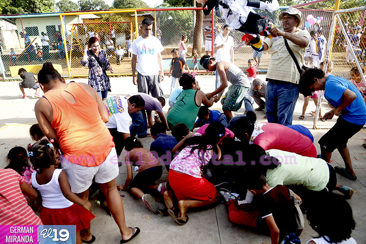 Contin&uacute;an celebrando en parques de Managua el D&iacute;a del Estudiante