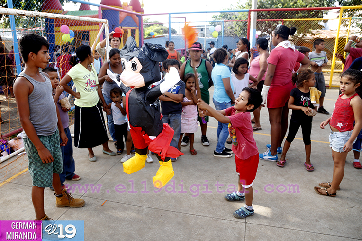 Contin&uacute;an celebrando en parques de Managua el D&iacute;a del Estudiante