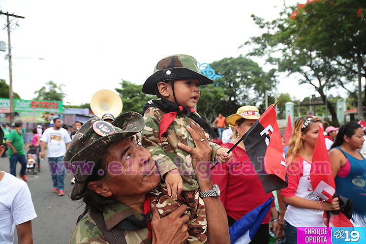 Familias nicarag&uuml;enses festejan las victorias alcanzadas con la Revoluci&oacute;n Sandinista