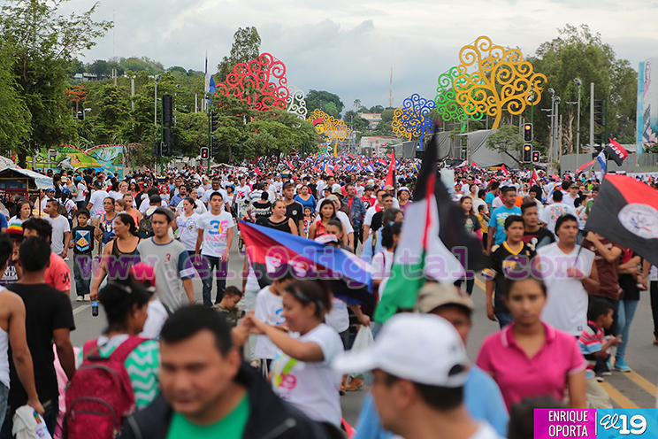 Familias nicarag&uuml;enses festejan las victorias alcanzadas con la Revoluci&oacute;n Sandinista