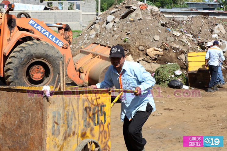 Alcaldía de Managua desarrolla jornada de limpieza en el Cementerio Milagro de Dios
