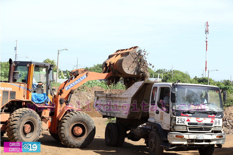 Alcaldía de Managua desarrolla jornada de limpieza en el Cementerio Milagro de Dios