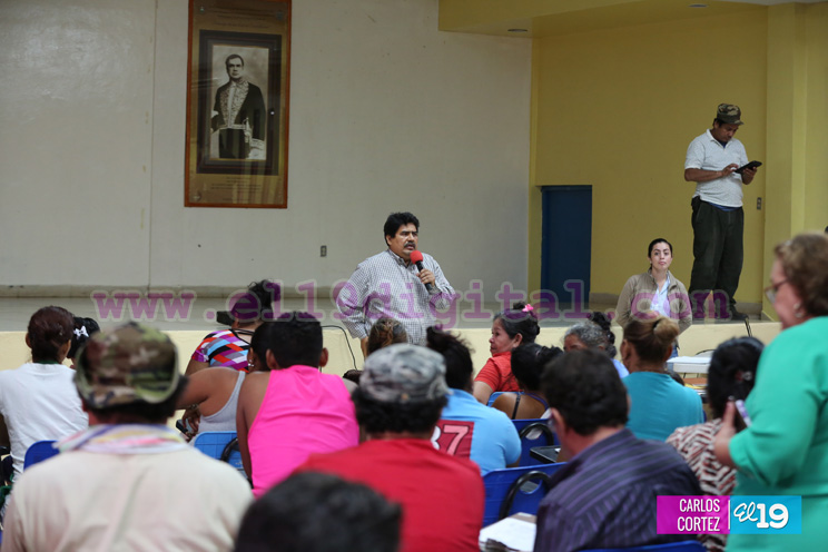 Comerciantes del Mercado Oriental participan de asambleas de reflexión