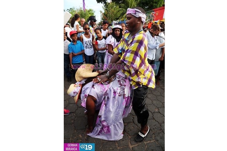 Carnaval en Bluefields: M&uacute;sica, color y tradici&oacute;n en las alegres comparsas del Palo de Mayo