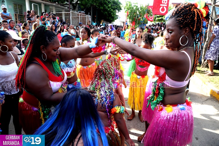 Carnaval en Bluefields: M&uacute;sica, color y tradici&oacute;n en las alegres comparsas del Palo de Mayo