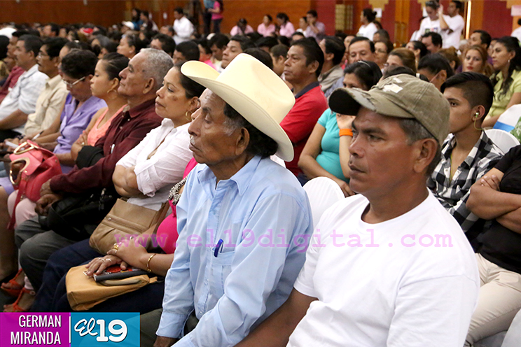 Empresari@s de Talleres y Pequeños Negocios son certificados en su Primer Encuentro Nacional