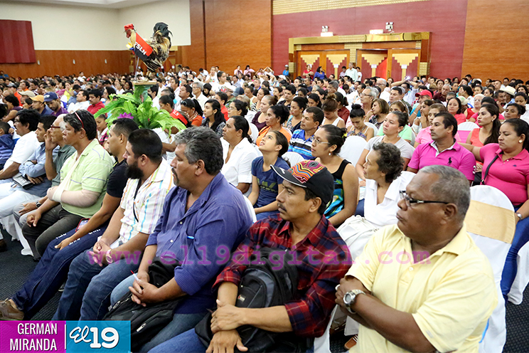 Empresari@s de Talleres y Pequeños Negocios son certificados en su Primer Encuentro Nacional