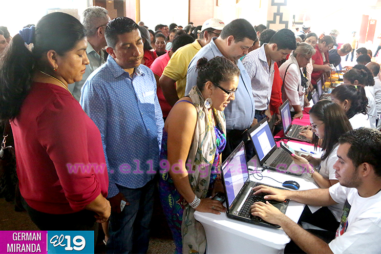 Empresari@s de Talleres y Pequeños Negocios son certificados en su Primer Encuentro Nacional