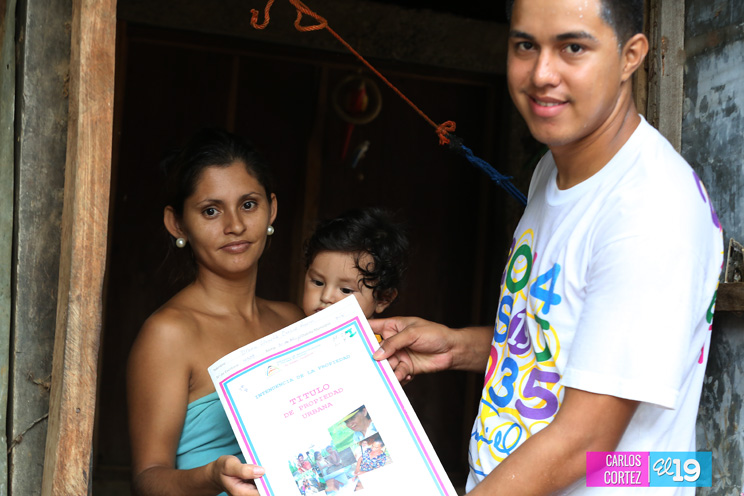 Entrega de t&iacute;tulos