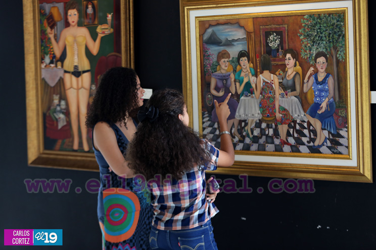 Inauguran exposici&oacute;n de artes pl&aacute;sticas en la capital 
