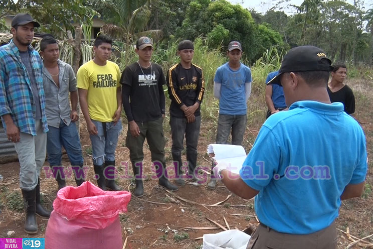 Llevando Educación Técnica a jóvenes de Nueva Guinea