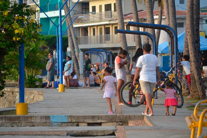 Familias disfrutan de un fin de semana relajado en San Juan del Sur