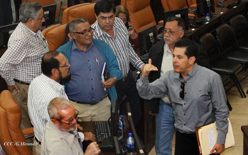 Asamblea2