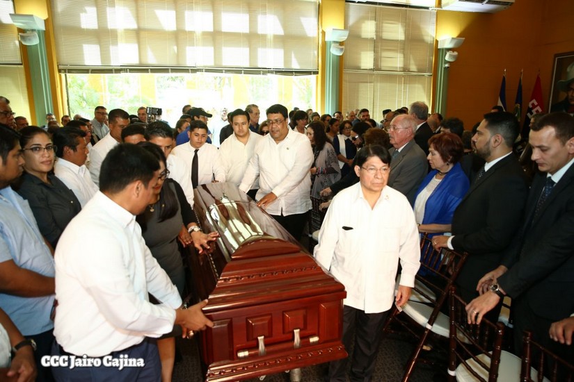 homenaje