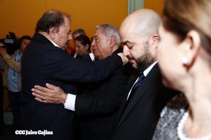 homenaje