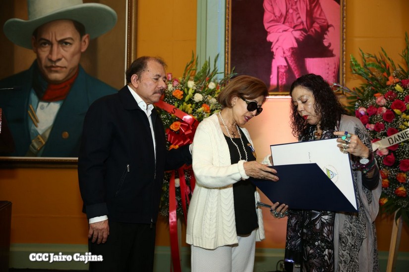 homenaje