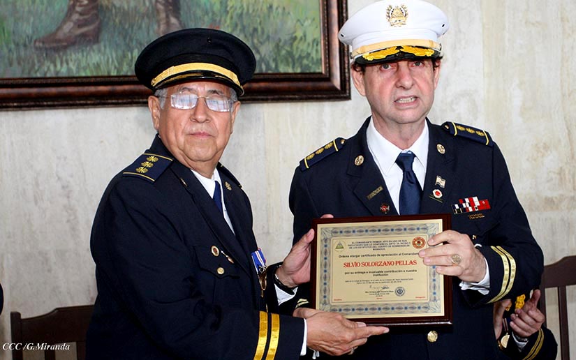 BOMBEROS1