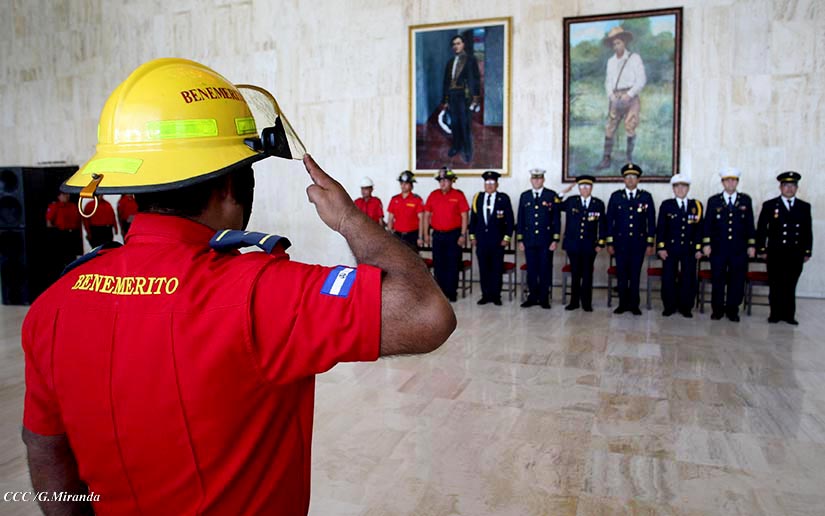 BOMBEROS1