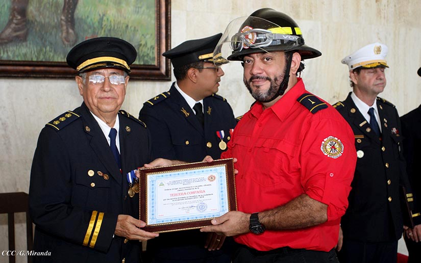 BOMBEROS1