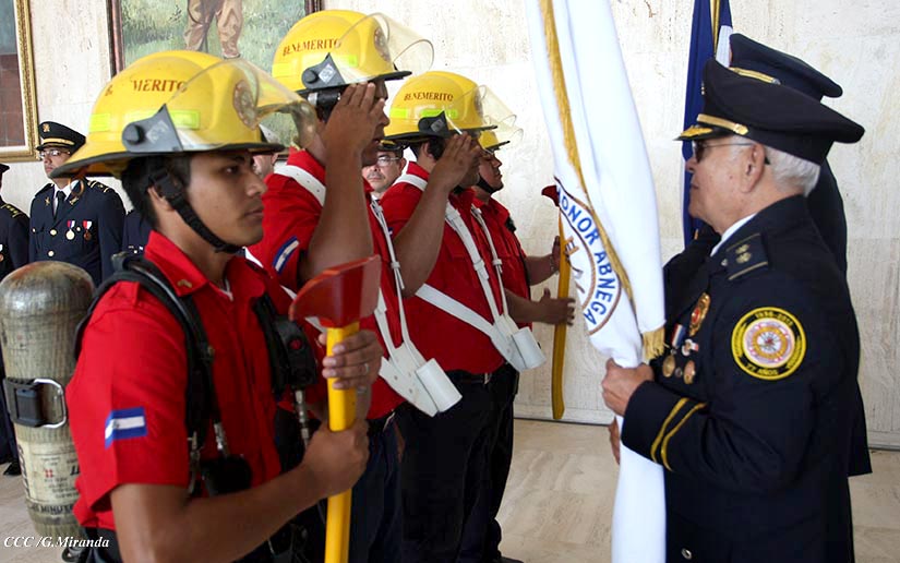 BOMBEROS1