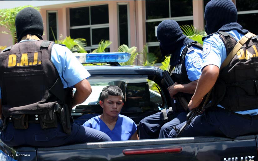 POLICIA2