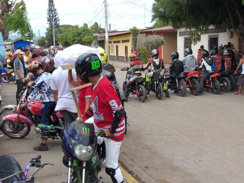 motos