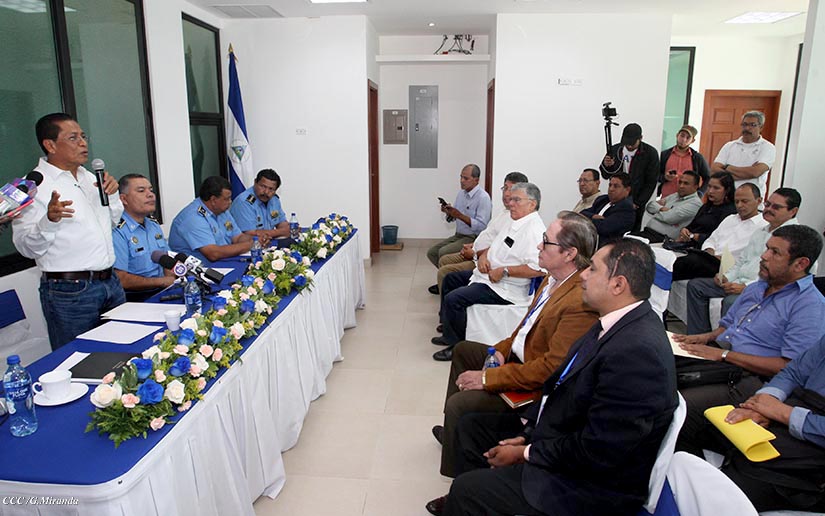 firma1