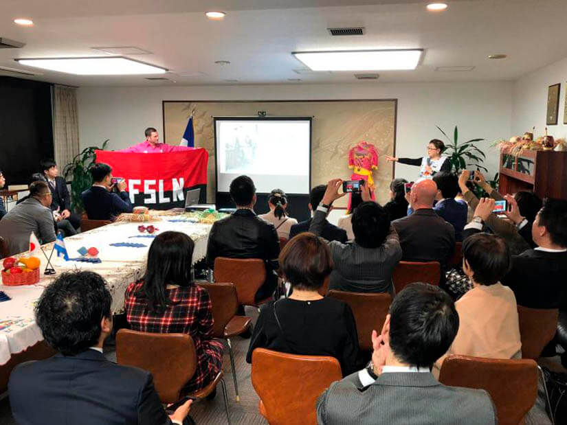 Embajada de Nicaragua en Japón realizó homenaje a Rubén Darío y Sandino