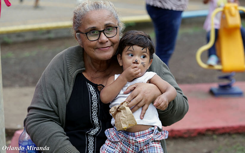 ni&ntilde;os